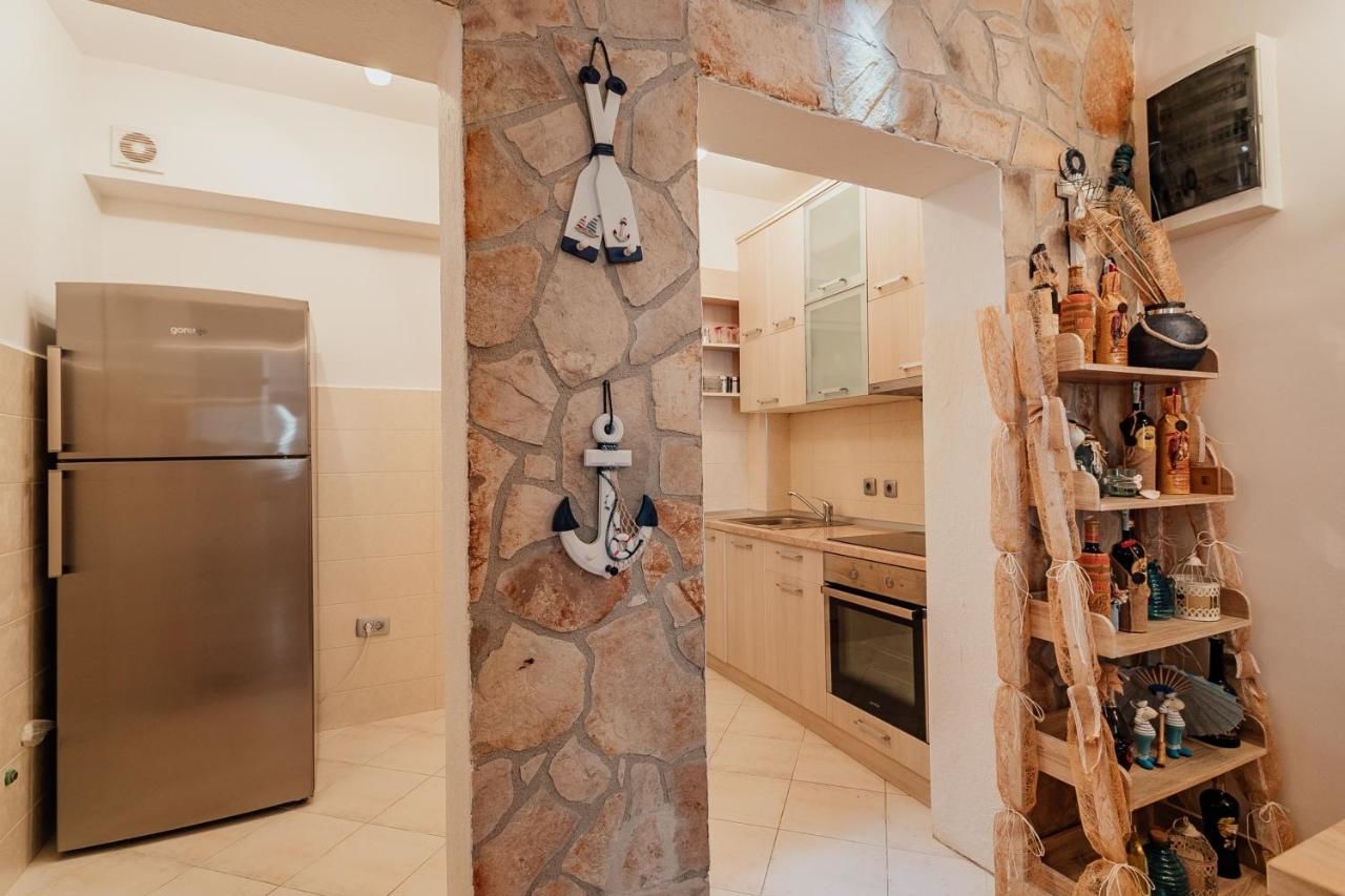 Гостевой дом Stone House Herceg Novi Херцег-Нови-15