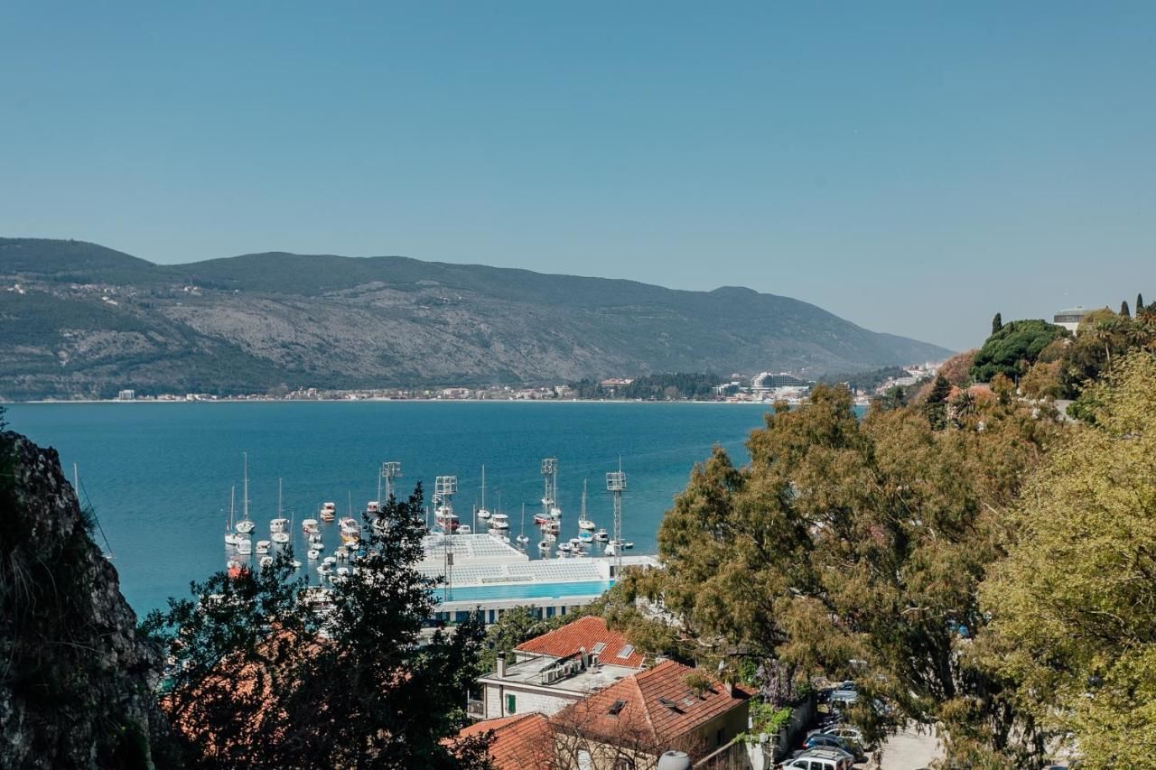 Гостевой дом Stone House Herceg Novi Херцег-Нови-24