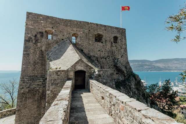 Гостевой дом Stone House Herceg Novi Херцег-Нови-24